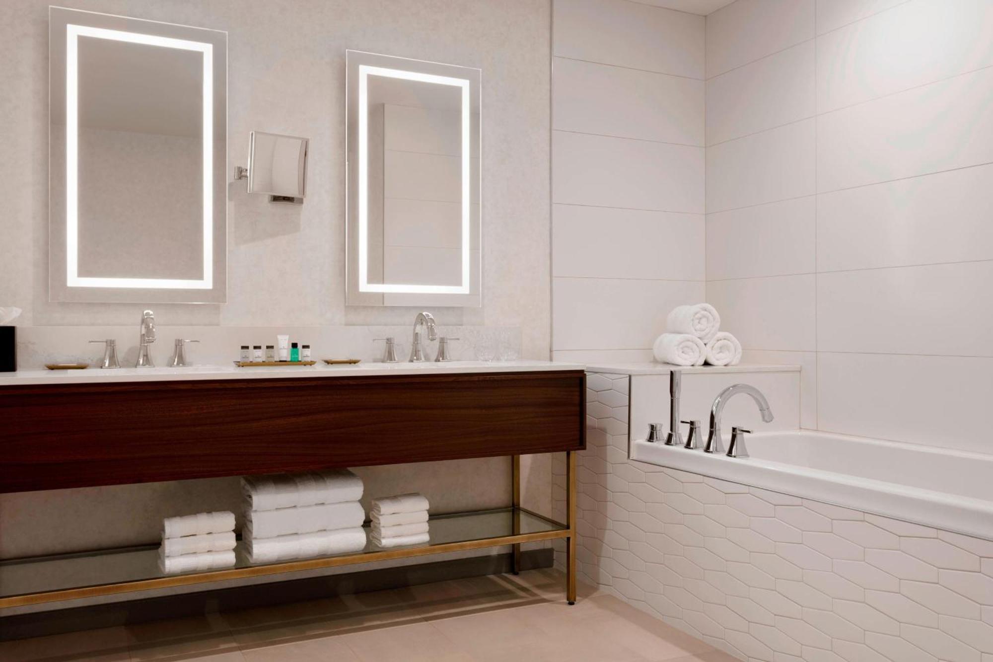 Sheraton Saint-Hyacinthe Hotel Dış mekan fotoğraf